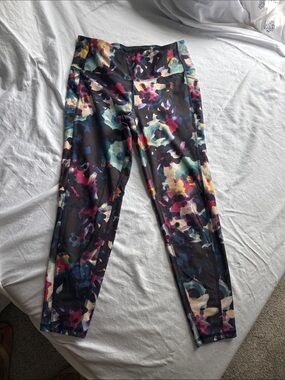 Printed Athletic Leggings in Multicolor